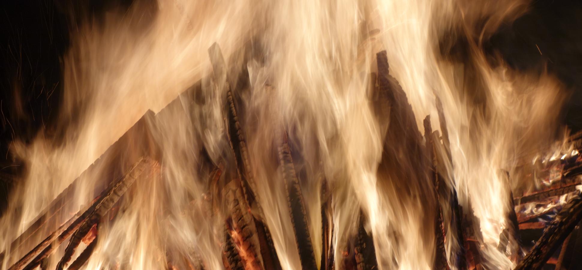 Sonnwendfeuer